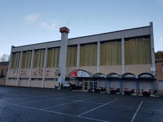 TSR-Sporthalle mit Gaststätte