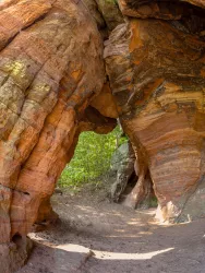 Unter dem Bruderfelsen