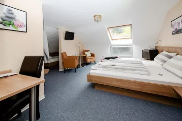 Zimmer 22 Dreibettzimmer