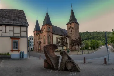 Skulptur Rätsel vor Marienkirche Skulptur Rätsel vor Marienkirche