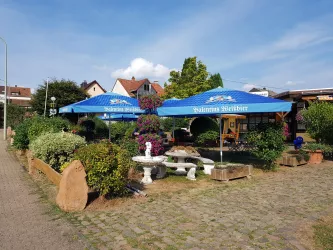 Biergarten der Gaststätte Zum Spiegelbrunnen