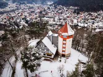 Luftbild vom Hilschberghaus im Winter