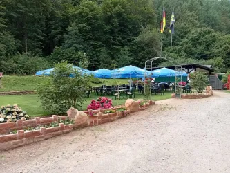 Biergarten der Gaststätte Zur Alten Burg