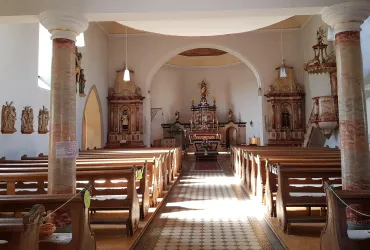 Marienkirche mit Altar