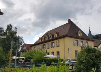 Gaststätte Altes Postamt mit Biergarten