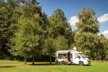 Wohnmobilstellplatz Hettersbach Wanderpaar_Größe M