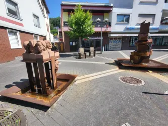 Brunnen und Skulpturen