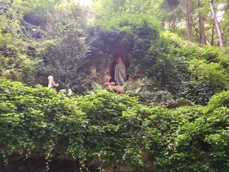 Lourdesgrotte 3 (© Tourist-Info St. Martin)
