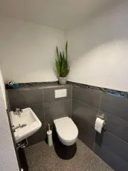 Gäste WC (© Wohlfühlhaus Quell)