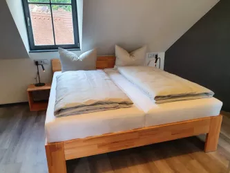 Hotel Landlust Doppelbett 3 (© Ulrich Pütz)
