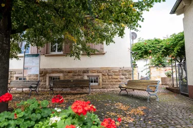 Niederotterbach Dorfplatz (© Tourismusverein Bad Bergzabern e.V.)