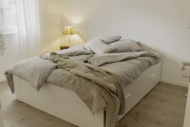 Schlafzimmer 2 mit 160x200cm Bett