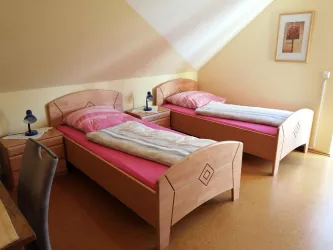 Kleines Schlafzimmer (© Ferienwohnung Gerlinde, Herxheim)