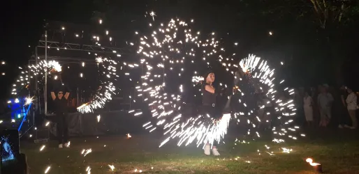 Nacht der Weine Herxheim Feuershow1 (© Südliche Weinstrasse Herxheim)