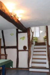 Esszimmer, Treppenaufstieg ins Wohnzimmer