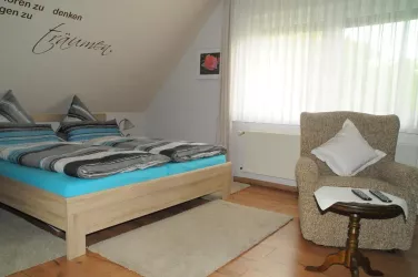 Wohn- und Schlafbereich im Schlafzimmer II