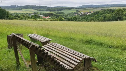 Blick über Berschweiler in den Hunsrück
