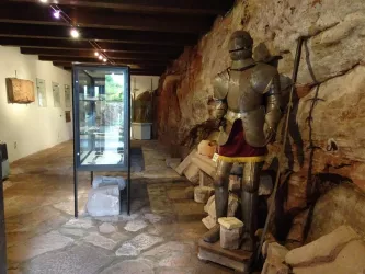 Burgmuseum Burg-Altdahn (© Jacques Noll)