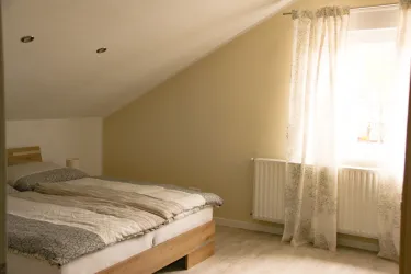 Schlafzimmer2OG (2)