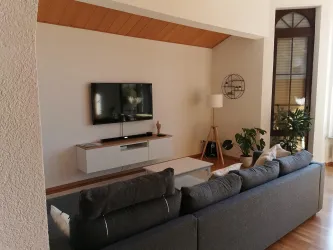 Wohnzimmer - Coucheck (© Archiv Ferienwohnung Burgpanorama)
