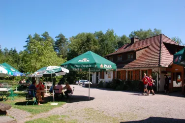 Pfälzerwaldhütte "Im Schneiderfeld"_1 (© Jacques Noll)