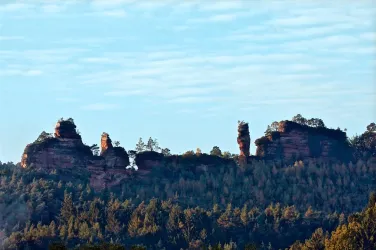 Lämmerfelsen bei Dahn_01 (© Kurt Groß)