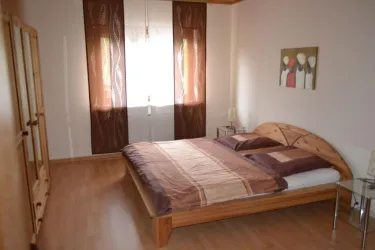 Schlafzimmer Süd 1