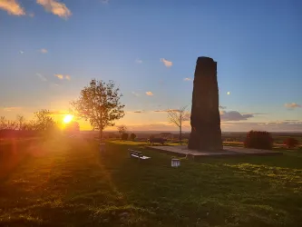 Monolith im Sonnenuntergang