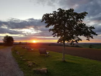 Sonnenuntergang am Monolith