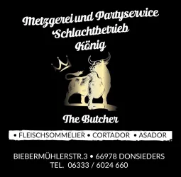 Ein schwarzes Logo für eine Metzgerei und einen Partyservice. Es zeigt einen stilisierten Bullen und den Schriftzug "Metzgerei und Partyservice Schlachtbetrieb König".
