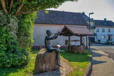 Skulptur Flötenspieler