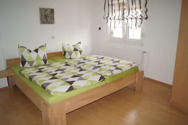 Schlafzimmer 1, Ansicht 1
