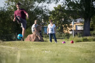 Soccerpark Dirmstein Fußballgolf Spielszene 3