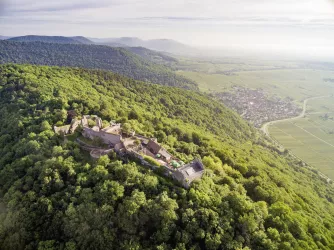 Madenburg und Eschbach von oben