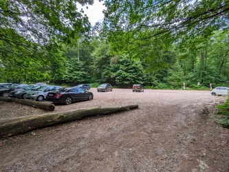 Wanderparkplatz underhalb von Madenburg