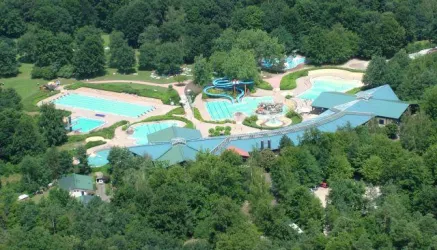 Luftansicht Badepark Wörth (© Stadtwerke Wörth am Rhein)
