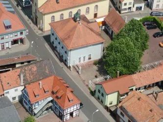 Altes Rathaus von oben (© Stadt Wörth)