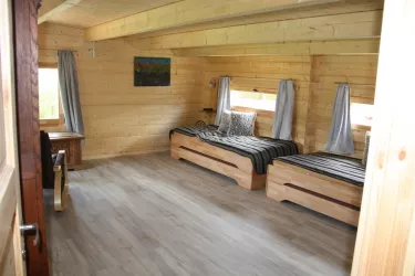 Schlafzimmer 3 mit 4 Einzelbetten gestapelt (© Pia Neumann)