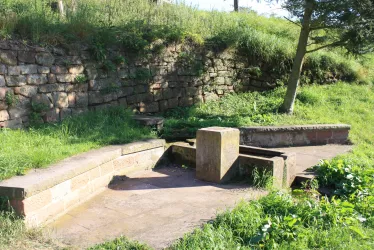 Nebelsbrunnen - Brunnenweg - Esthal