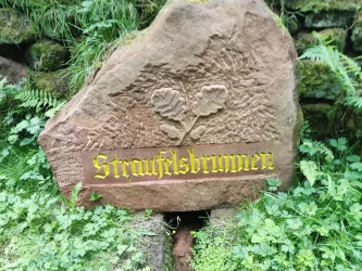 Straufelsbrunnen - Brunnenweg - Esthal