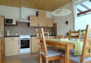 Esszimmer u. Küche