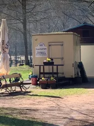 Kiosk am Helmbachweiher