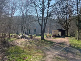 Kiosk am Helmbachweiher