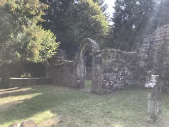 Eingangsbereich der Ruine (© Archiv Mühlenland)