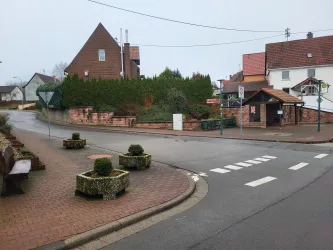 Bushaltestelle Ortsmitte