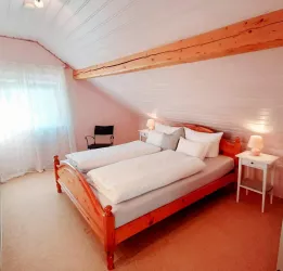 Doppelbett  1,80x2,00 (© Archiv: Hanna's Haus)