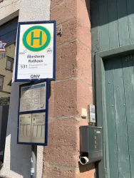 Bushaltestelle Ilbesheim Rathaus