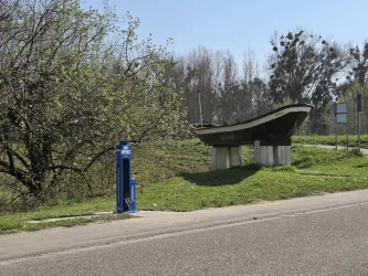 Radservicestation Neuburg am Rhein an der Lauterbrücke