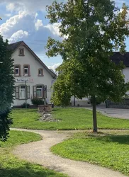 Haus Hütter ehem. Standort heute Dorfplatz