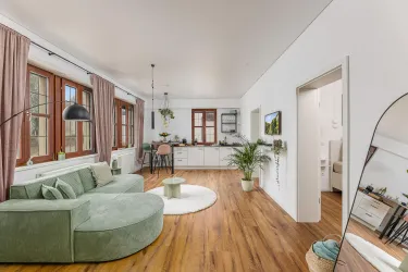 Gesamtansicht Wohnen - Kochen - Essen